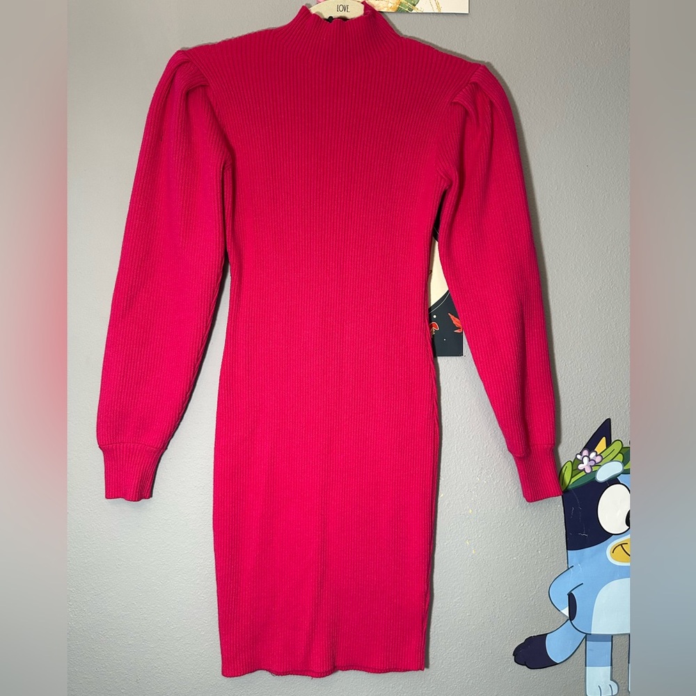 Fucsia pink Mock Neck Sweater Dress size Medium Long Sleeve Short Length 33"